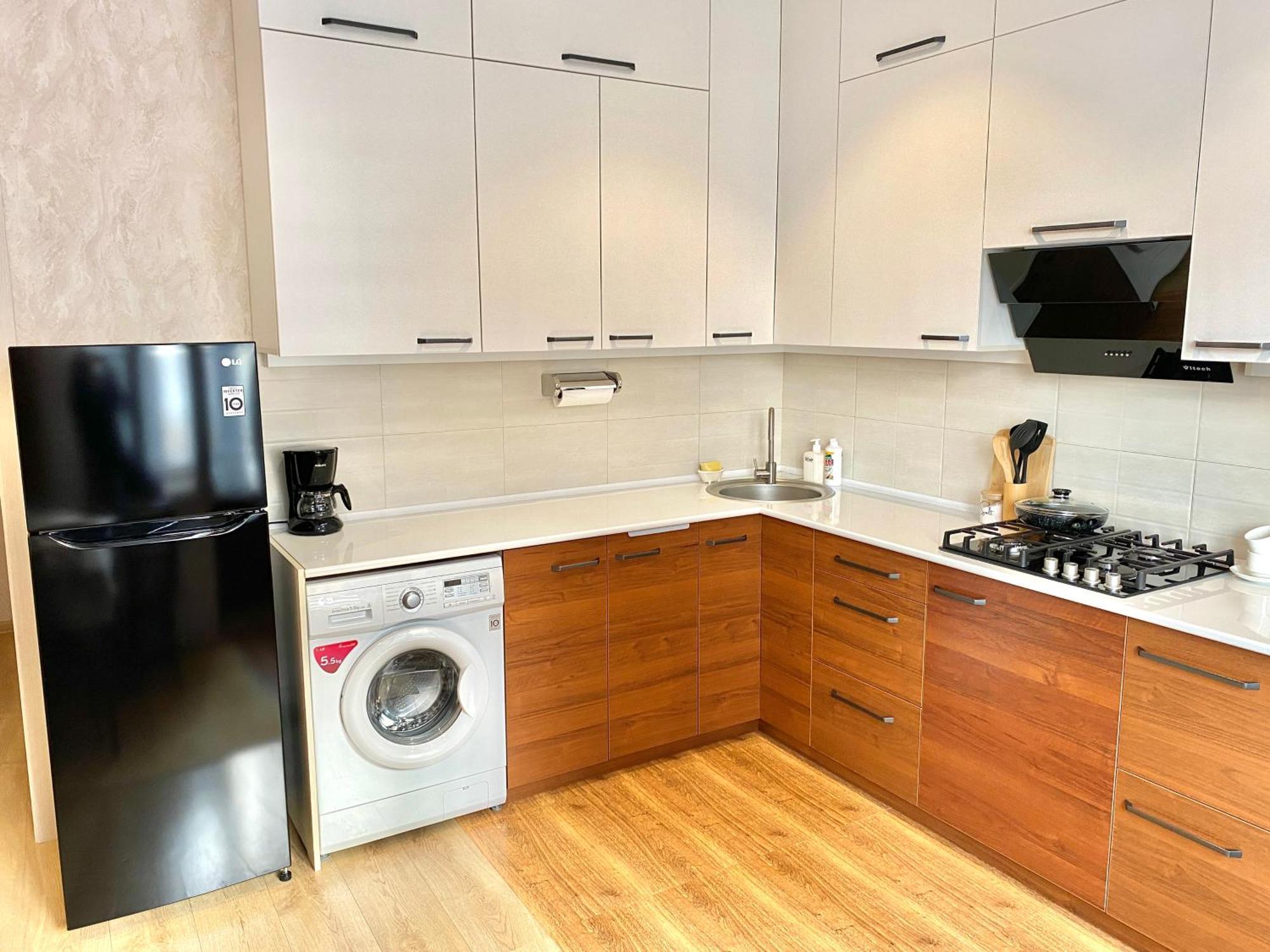 Spacious Apartment In New Building, Near The City Center And Airport Tasjkent Exteriör bild