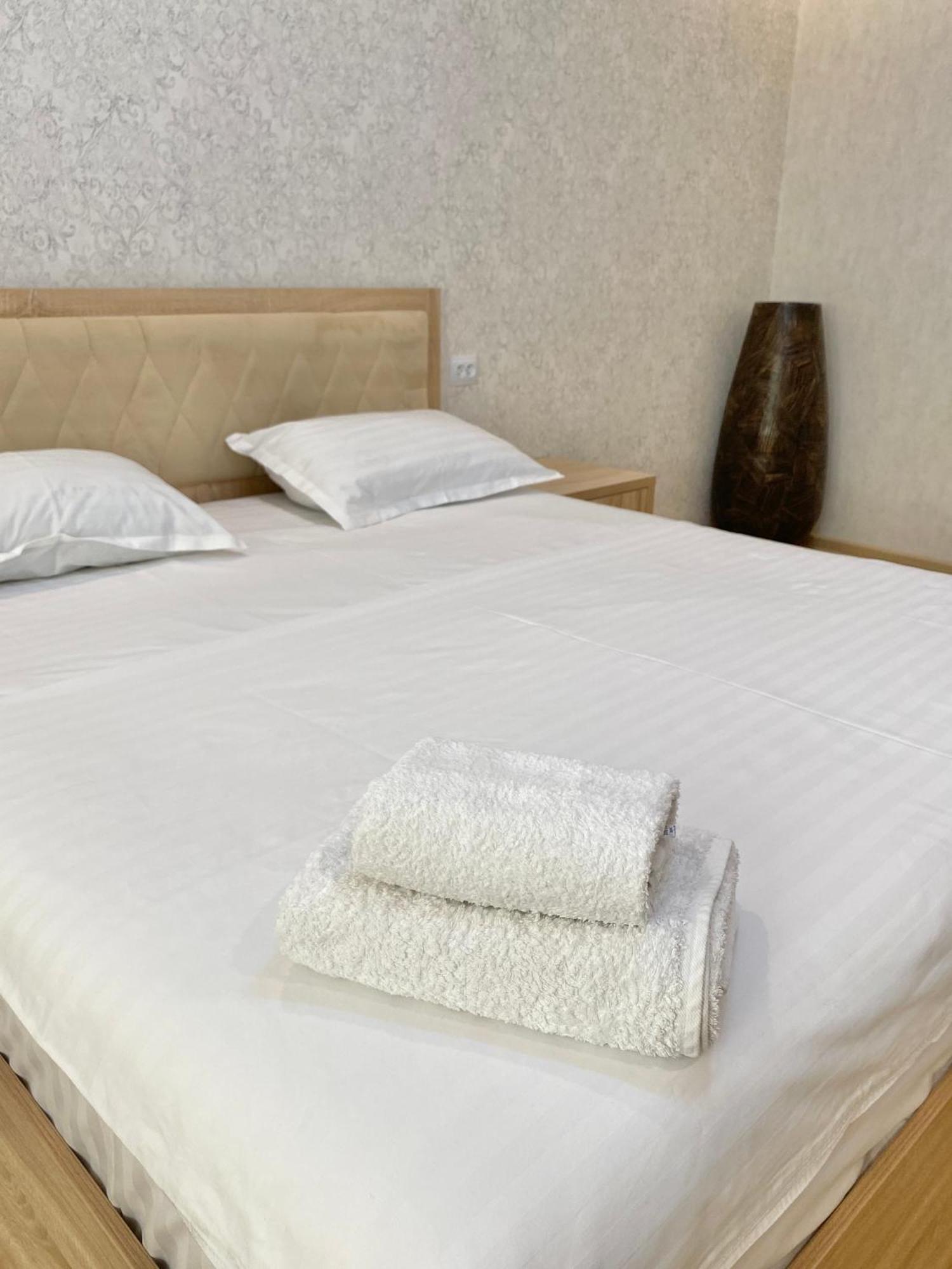 Spacious Apartment In New Building, Near The City Center And Airport Tasjkent Exteriör bild